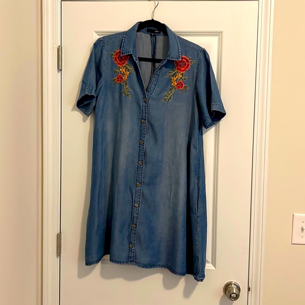 Denim midi shift dress in size M